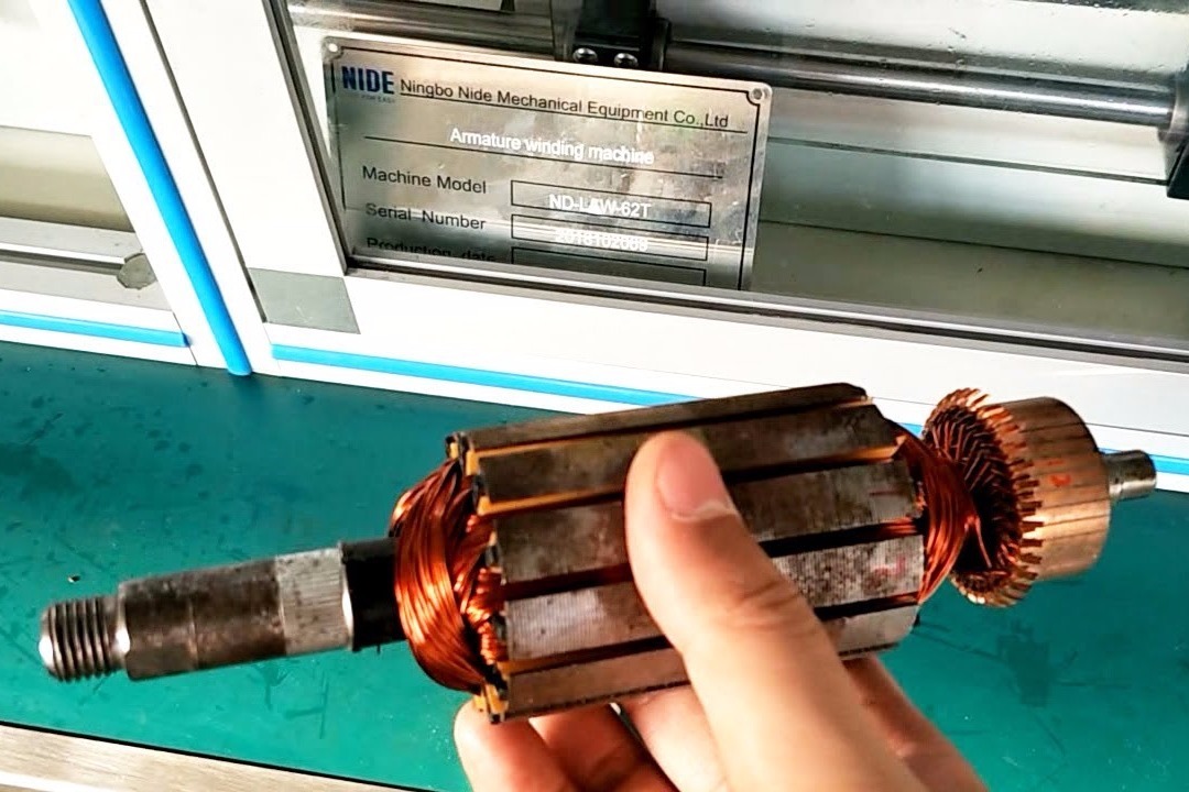电机绕线圈过程近距离实拍让你看个明白太直观了