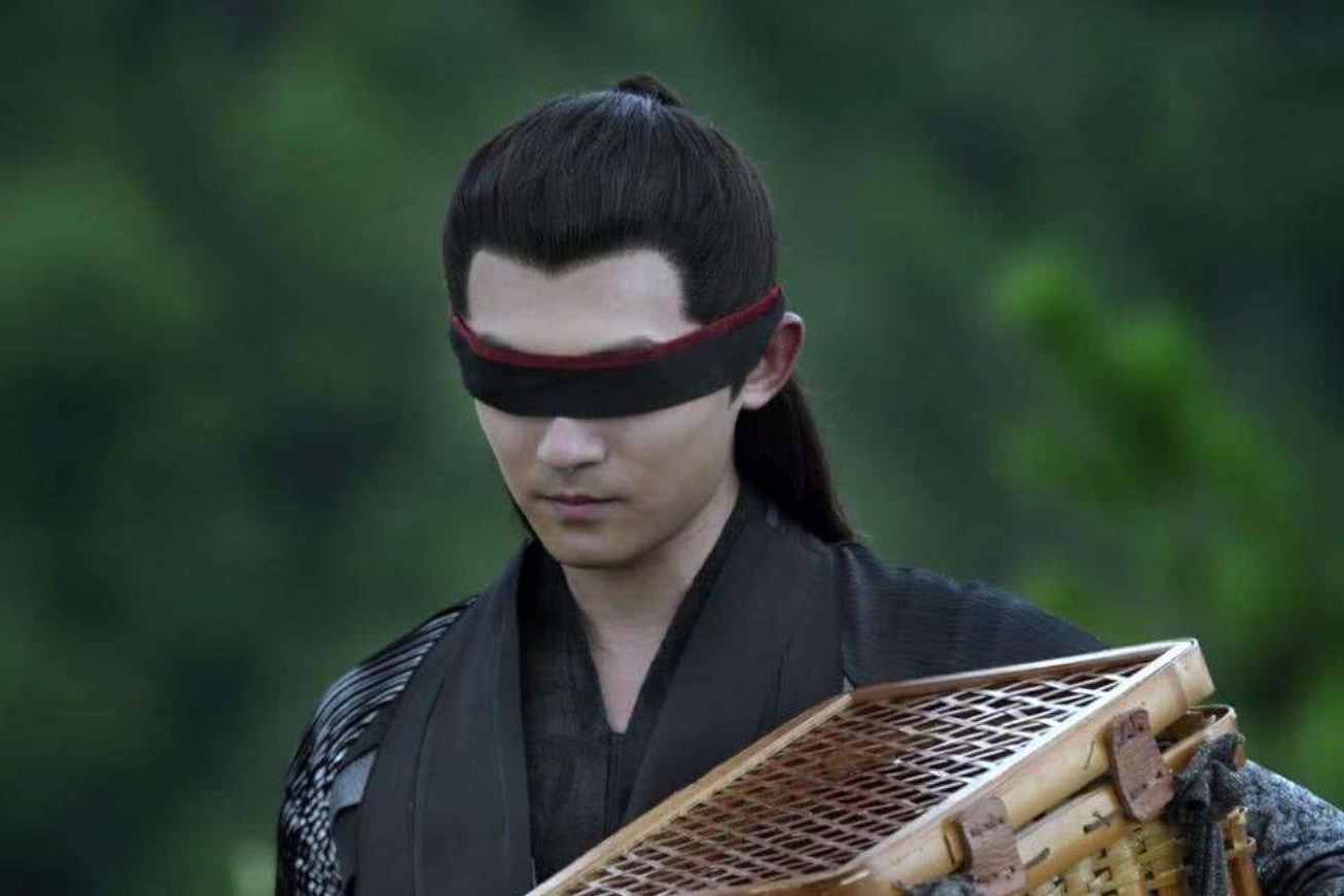 《庆余年》幕后演员大揭秘 揭露佟梦实眼罩下的秘密