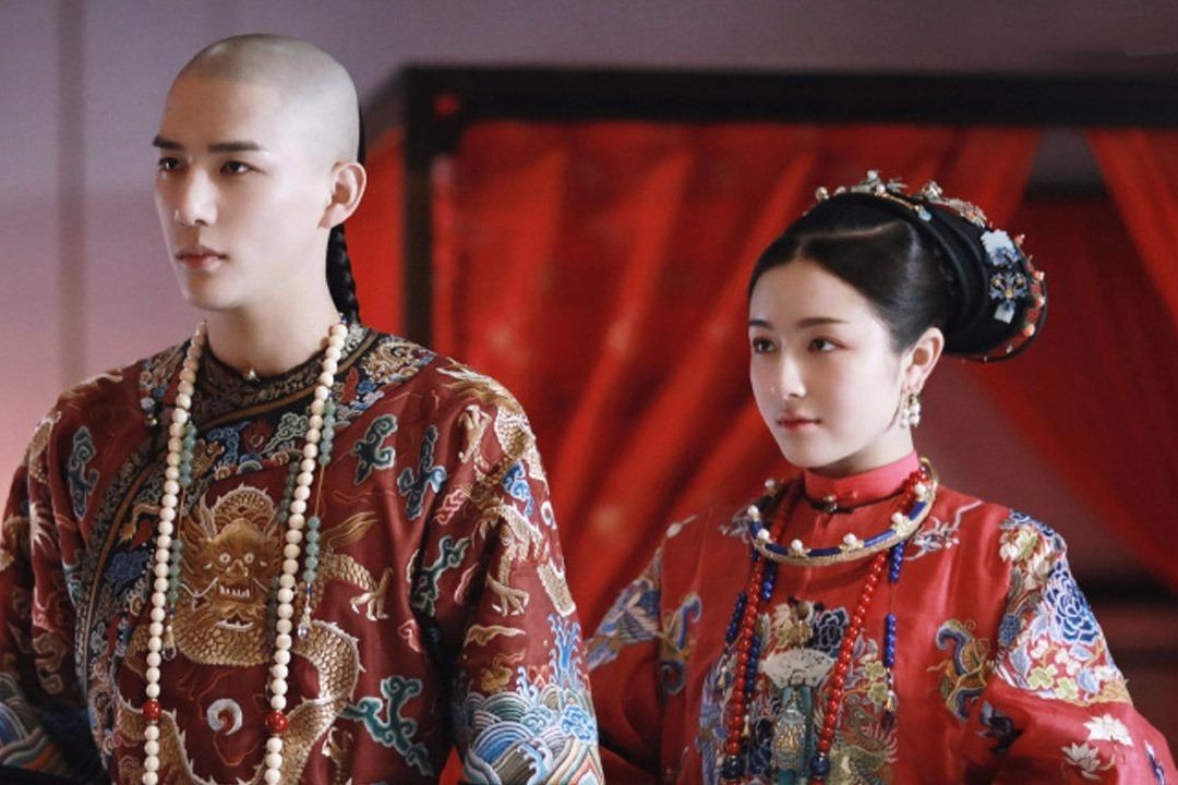 梦回:撩妹达人十三爷在线精分!碰瓷撒娇只服王安宇