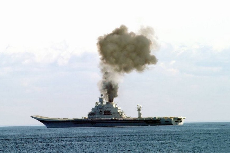 唯一航母锅炉爆炸!印度海军进入零航母时代,网友:大连船厂欢迎您