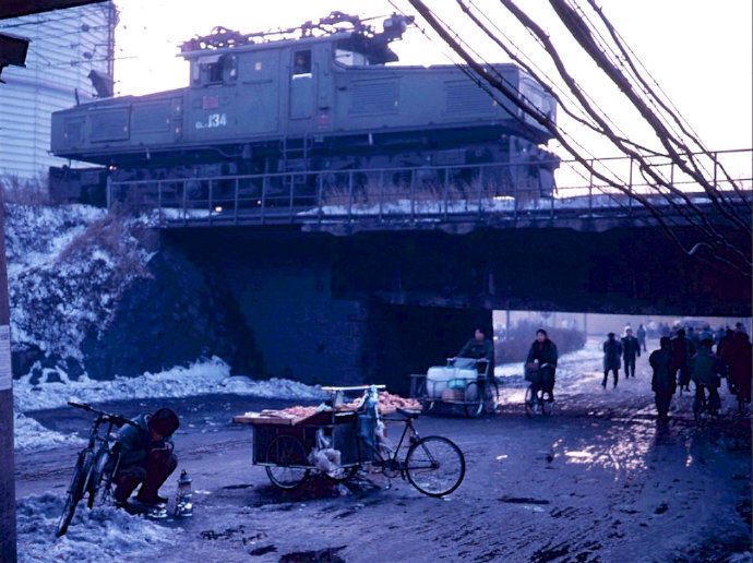 回不去的曾经,看一看90年代的辽宁鞍山老照片怀念__凤凰网