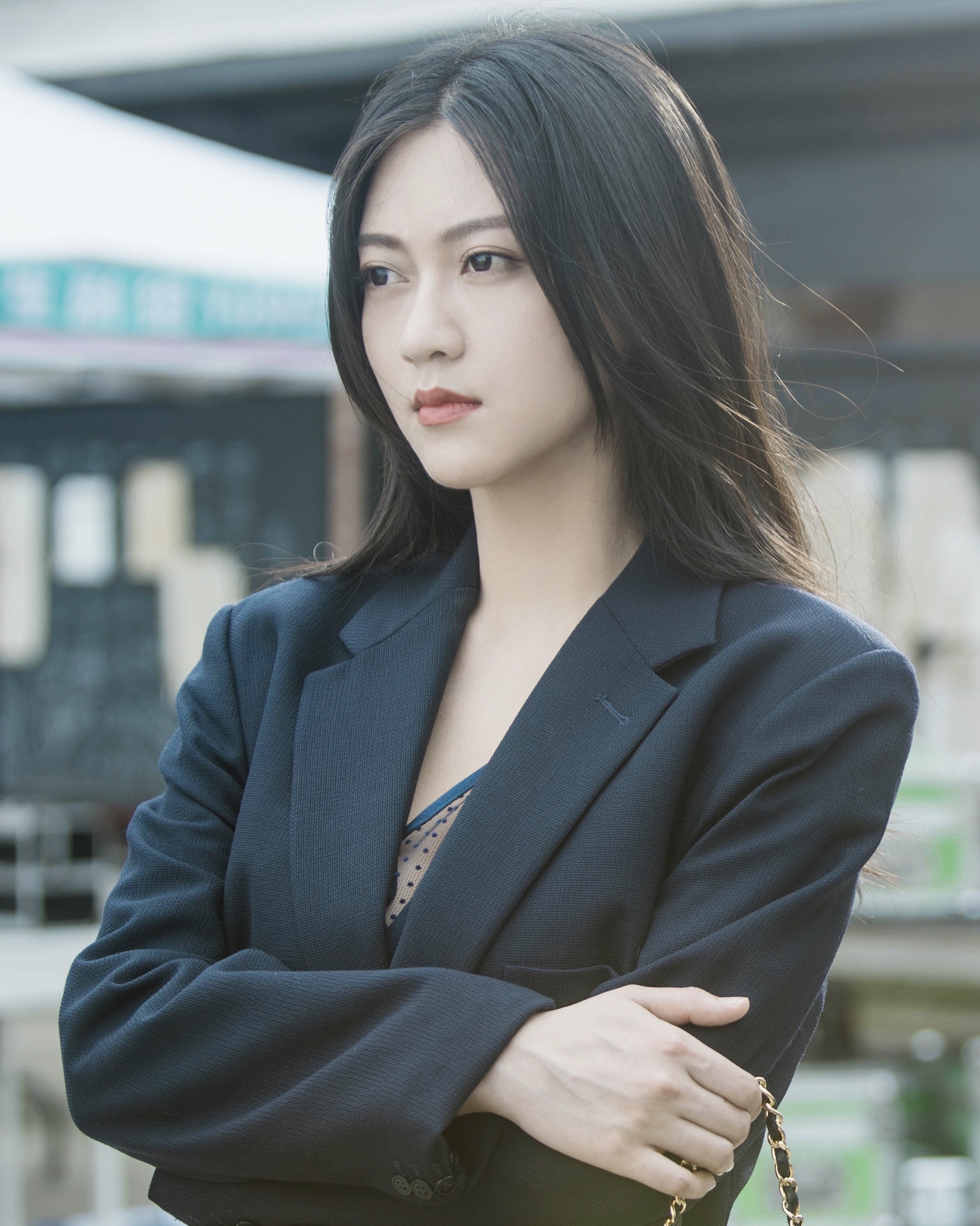 《拜托,请你爱我》开播,逯子饰金牌经纪人惊艳上线__凤凰网