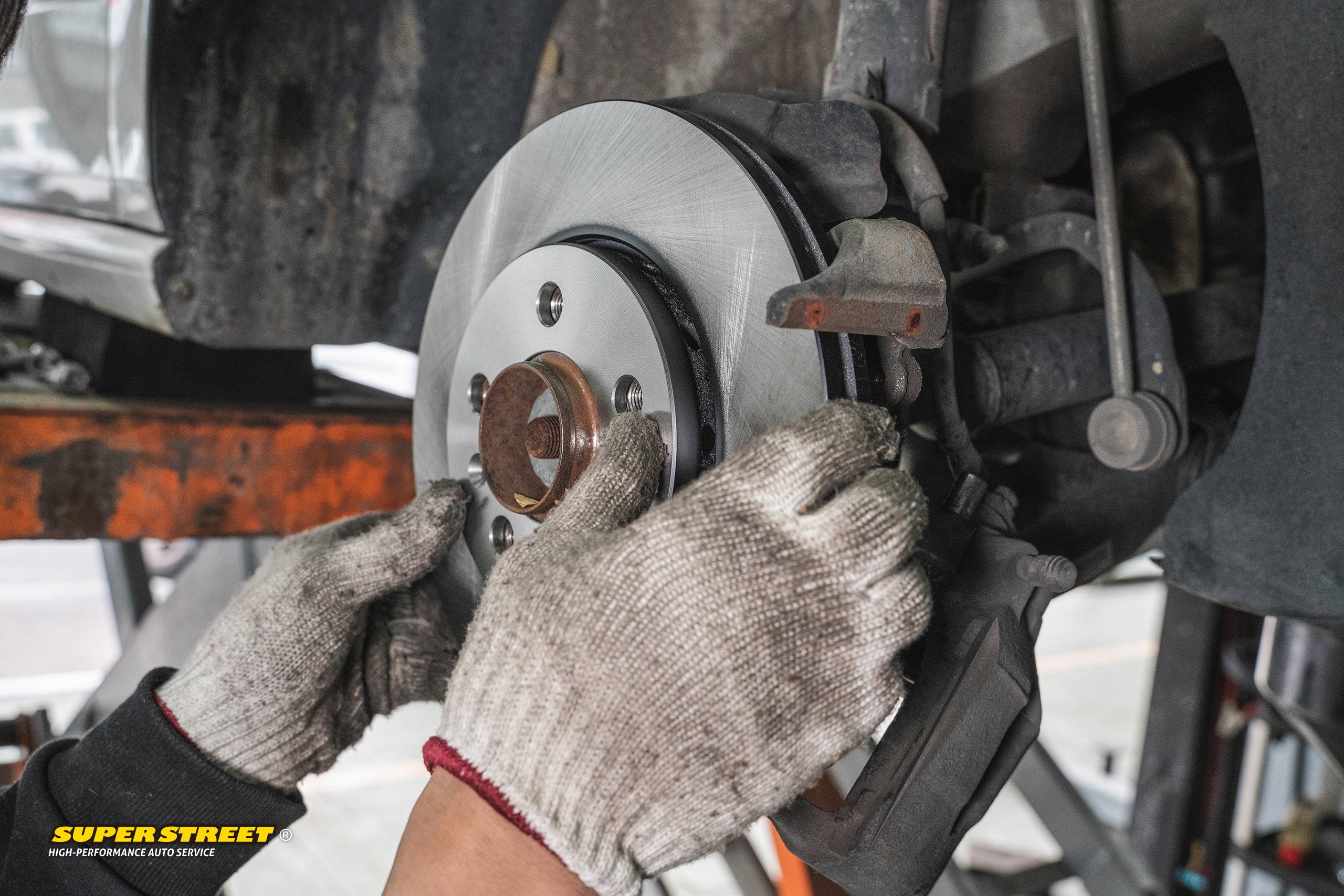 superstreet保养日记-大众polo更换嘉实多极护机油采埃孚变速箱油