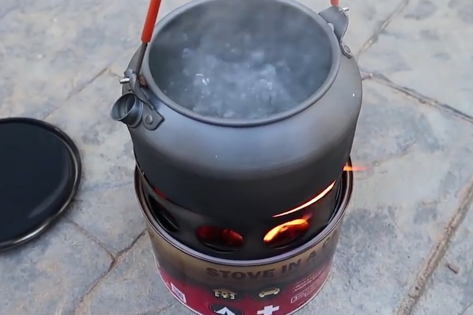 只有罐头大小的炉子,户外旅行好帮手,烧水烤肉全都行