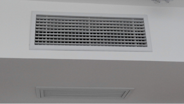 啥是中央空调检修口 f77ca5773aa51fef3e53f8d23aec70c8e545a8d3_size266_w640_h360.png