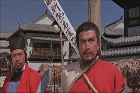 卢俊义要被斩首！石秀劫法场，和卢俊义大杀官兵