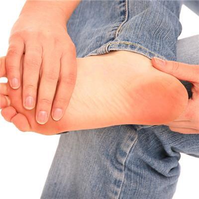 脚心发烫是什么原因啊