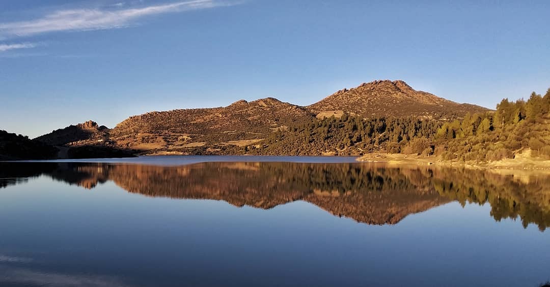 阿尔及利亚地中海沿岸的国家自然风光绝美