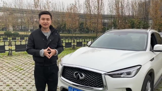 英菲尼迪QX50看上去比奥迪Q5L更修长