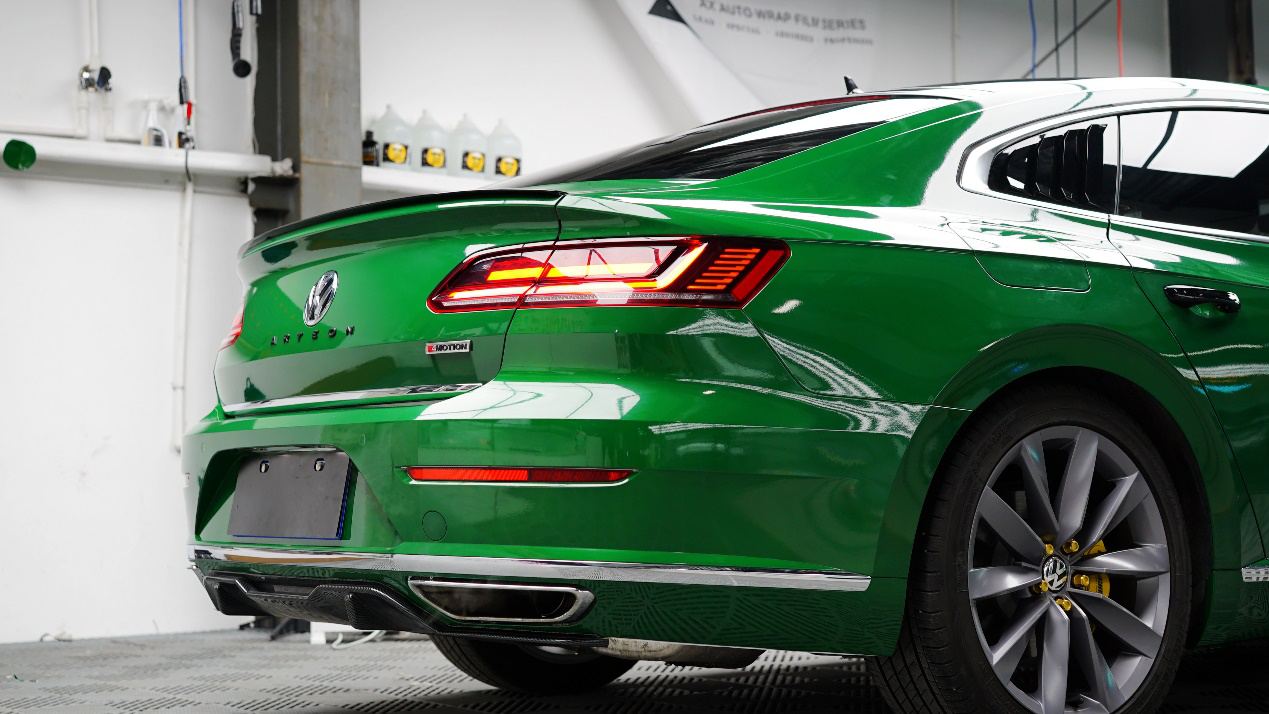 最美的车是大众cc 最美的颜色是爱尔兰绿 两者相遇就这样了__凤凰网