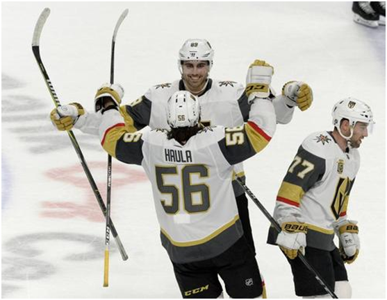 当卡罗来纳州飓风队在星期二晚上以3-1击败蒙特利尔加拿大人队时,豪拉