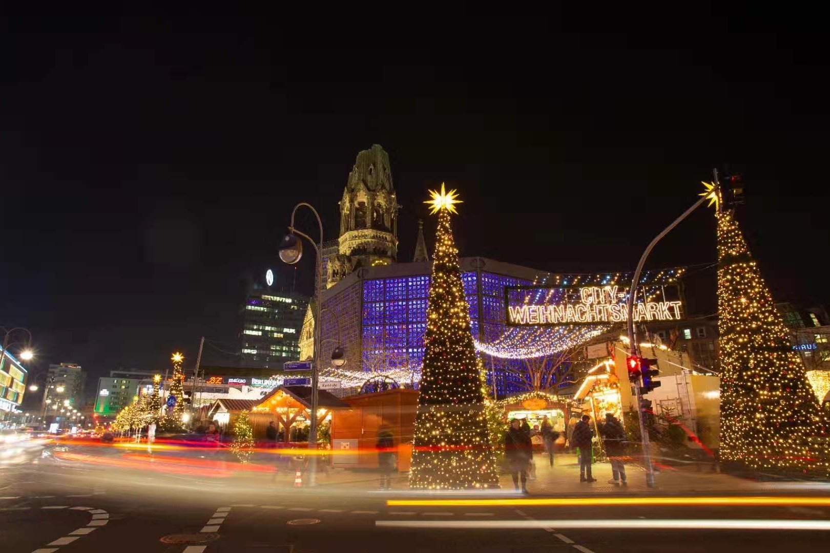 冬季里最好的礼物-法兰克福圣诞集市，德国 (© Patrice von Collani/Westend61/Offset) @20181129 ...