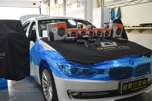 宝马325音响改装美国JBL宝马专车专用