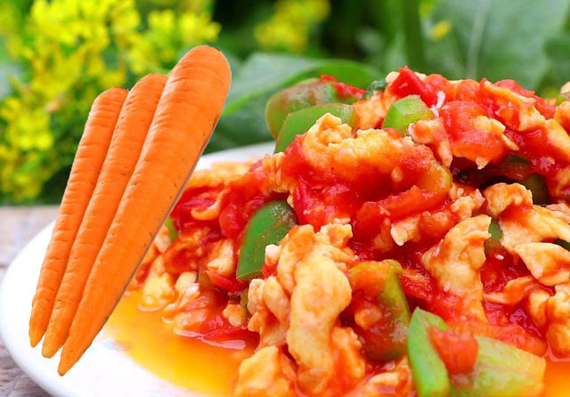 西红柿炒鸡蛋不能放胡萝卜吃了易导致胡萝卜素血症