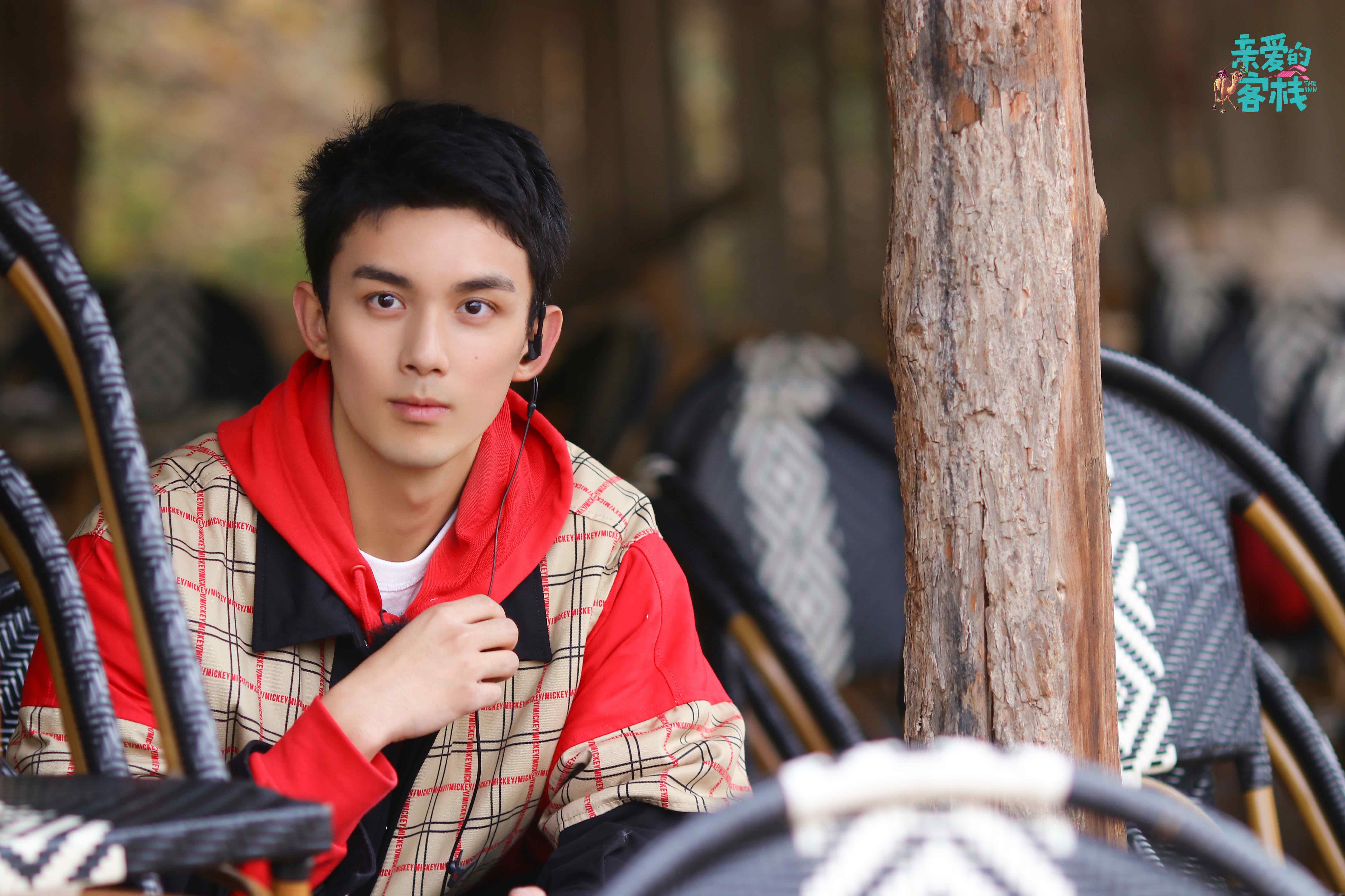 《亲爱的客栈》收官在即 吴磊成功举办"中卫非遗文化美食节"__凤凰网