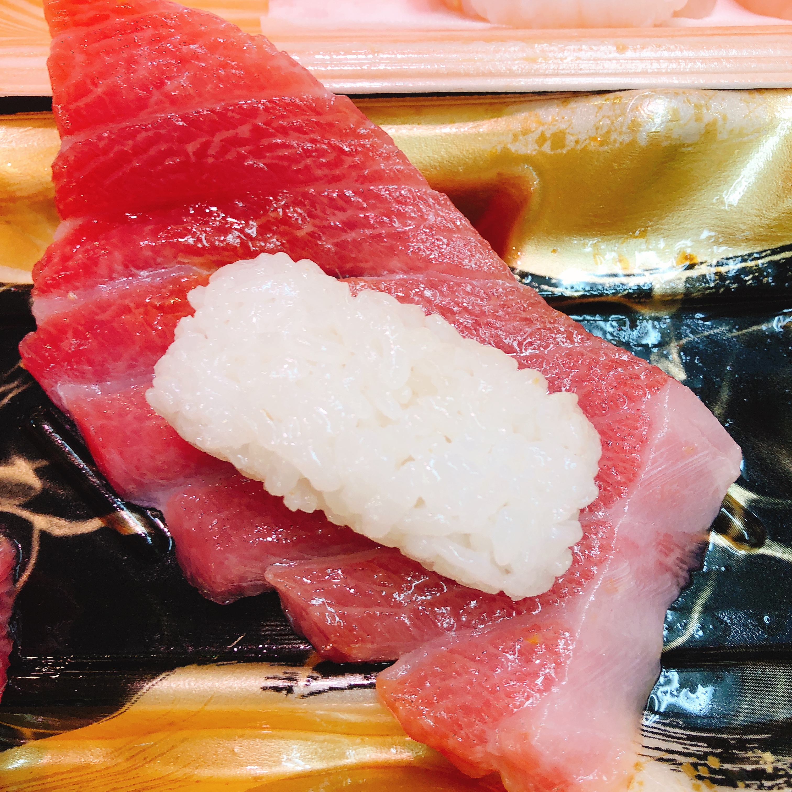 900元一贯的寿司!太平洋蓝鳍金枪鱼,鲜香扑口,滑而不腻!