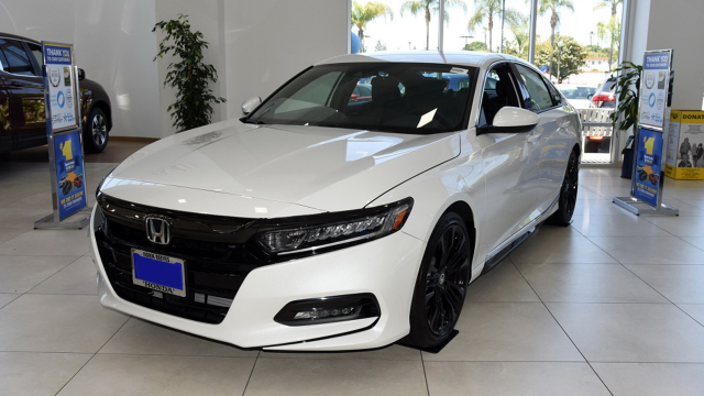 本田十代雅阁，舒适性提升，性价比超高