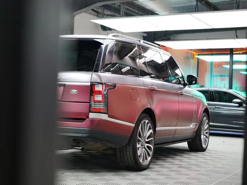 吃火锅要拼盘 开路虎揽胜还是双拼色更好看