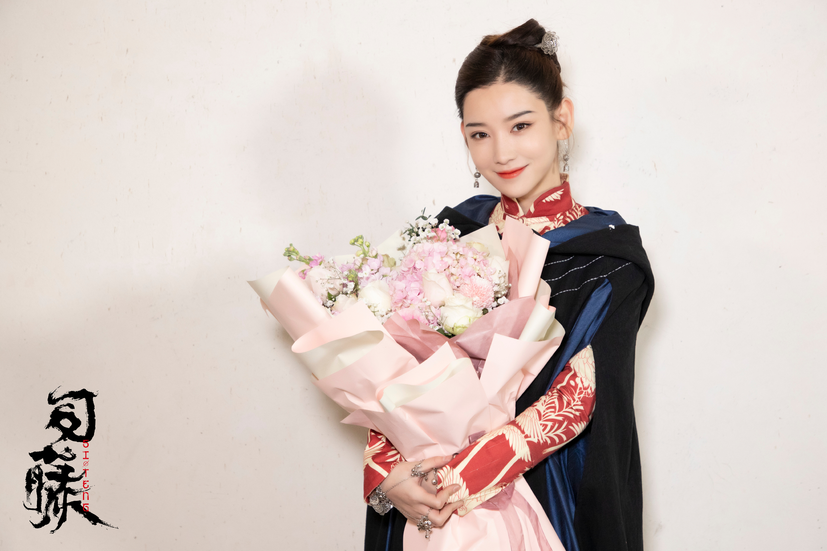 李沐宸司藤杀青沈银灯展开奇遇之旅