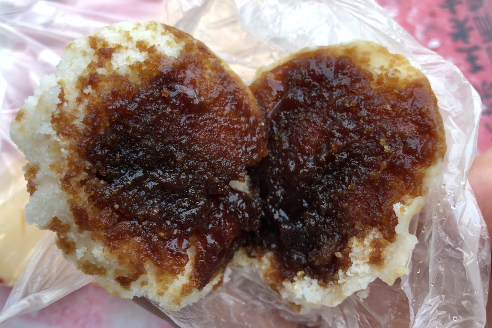 童年回忆桂林人把这小吃叫做马蹄糕3元2个甜甜蜜蜜超级香