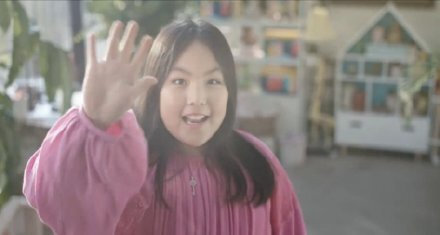 女大十八变！李湘11岁女儿近照曝光，拍摄广告大秀才艺