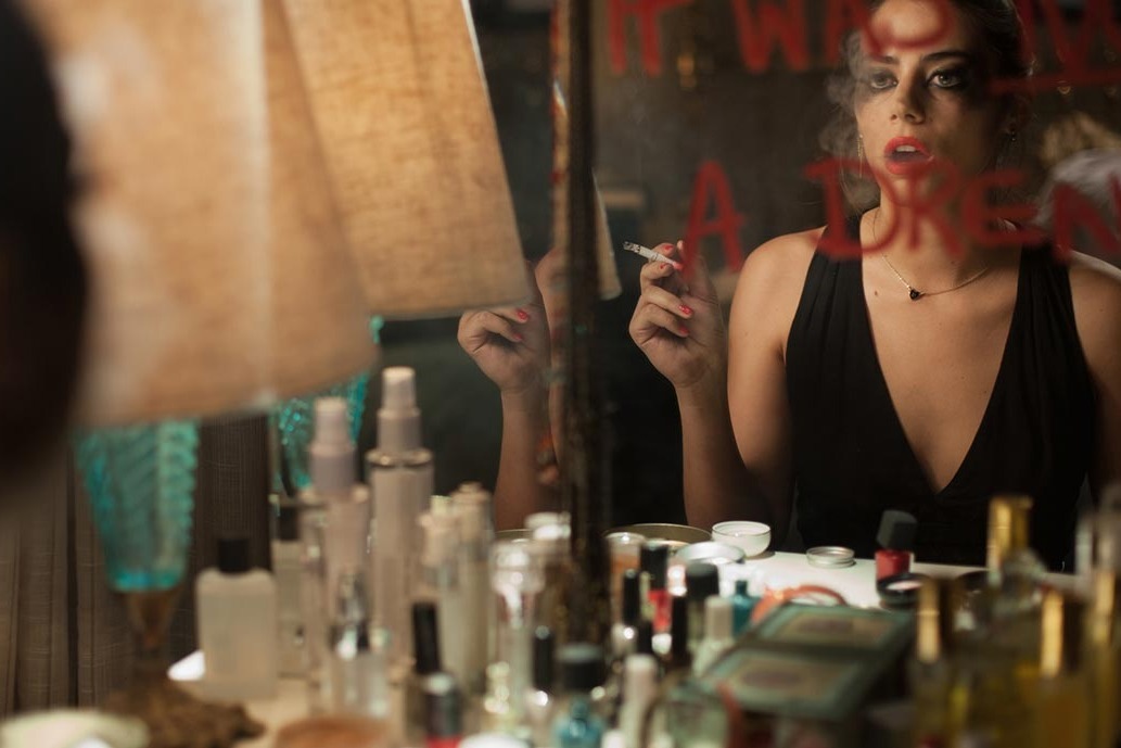 夜晚三点半（打码版）：几分钟看完美国恐怖电影《敲敲门》