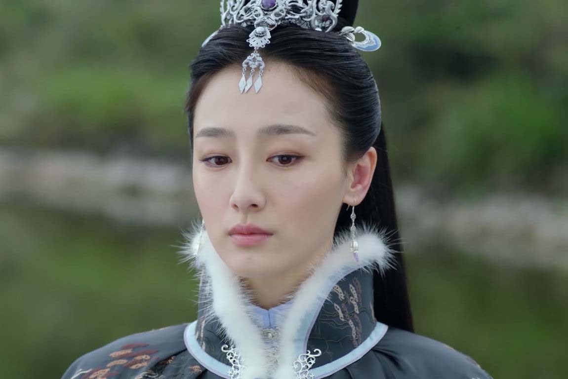 上官曦不是谢霄那种憨憨,每次她有事的时候,大杨都