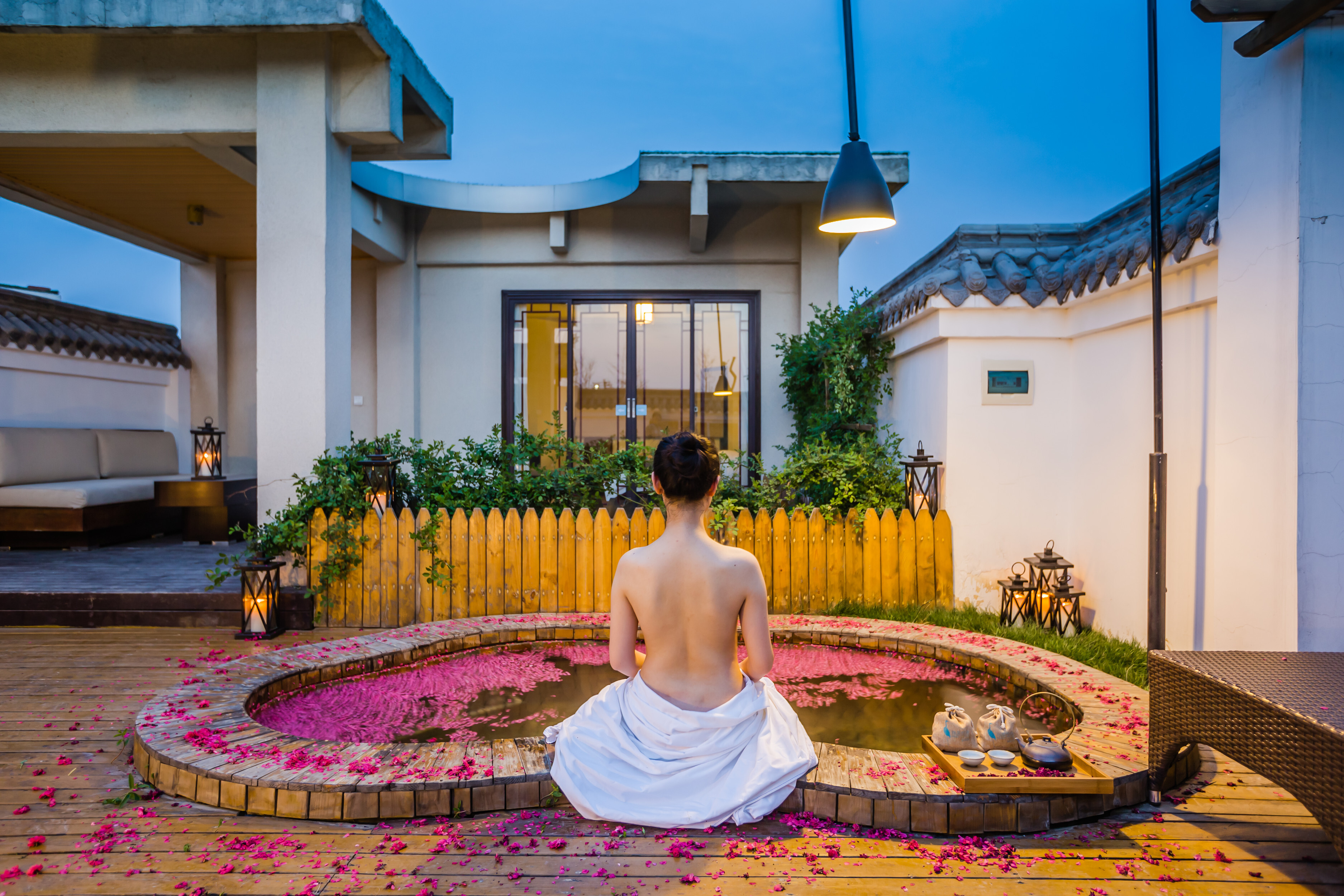 中国版北海道,陕西最美温泉营地,就在太白山下!