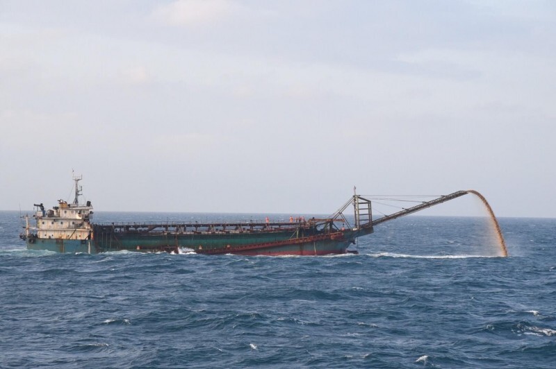 臺媒:大陸砂石船臺灣淺堆抽砂 疑送往香港填海建造機場跑道