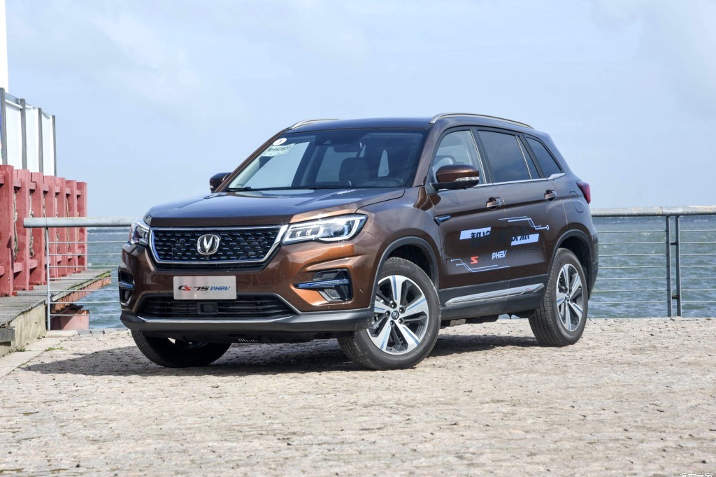 2020款长安CS75PHEV上市；特斯拉Model Y海外下月交付