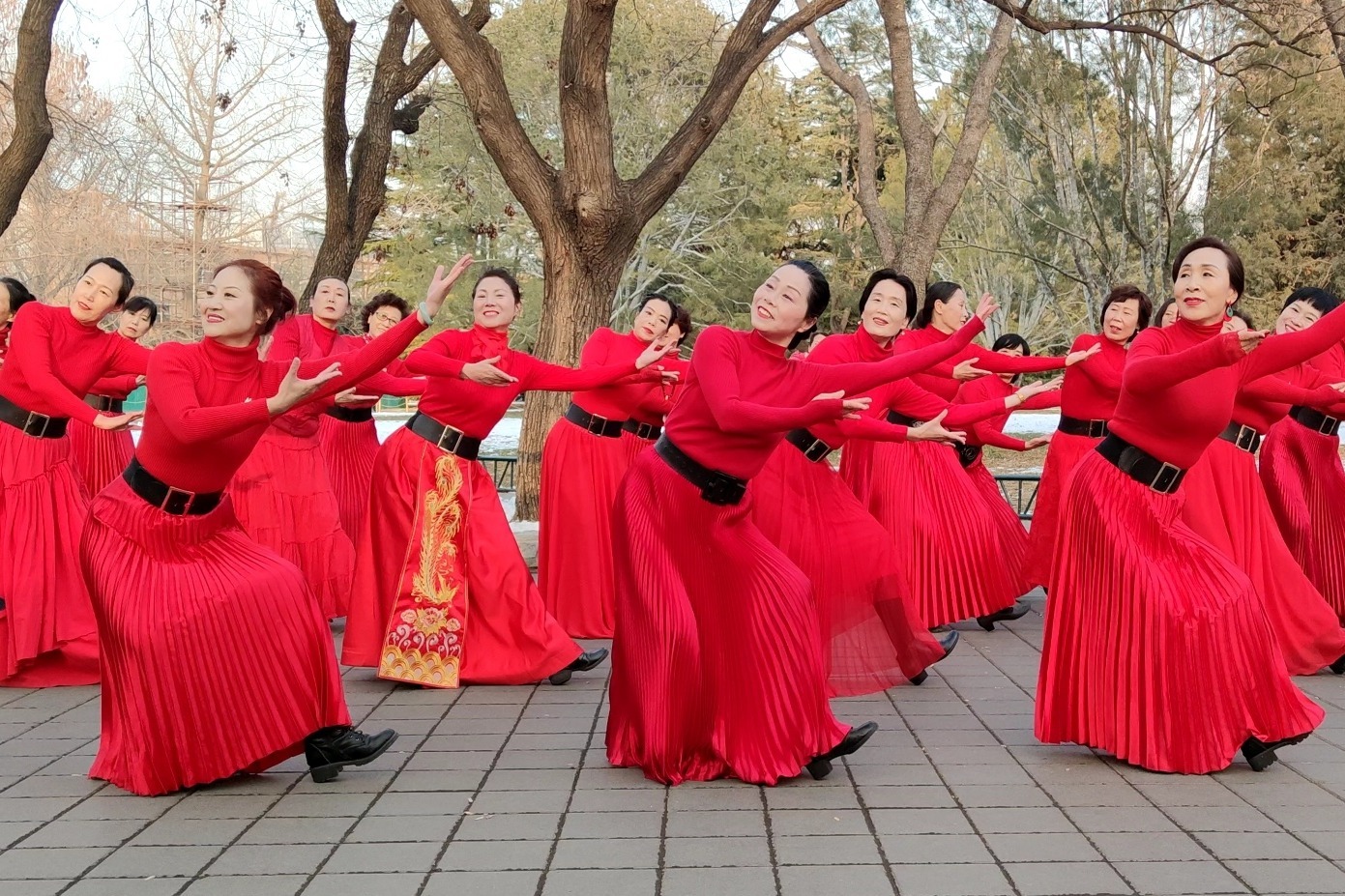 北京的金山上舞蹈服装图片