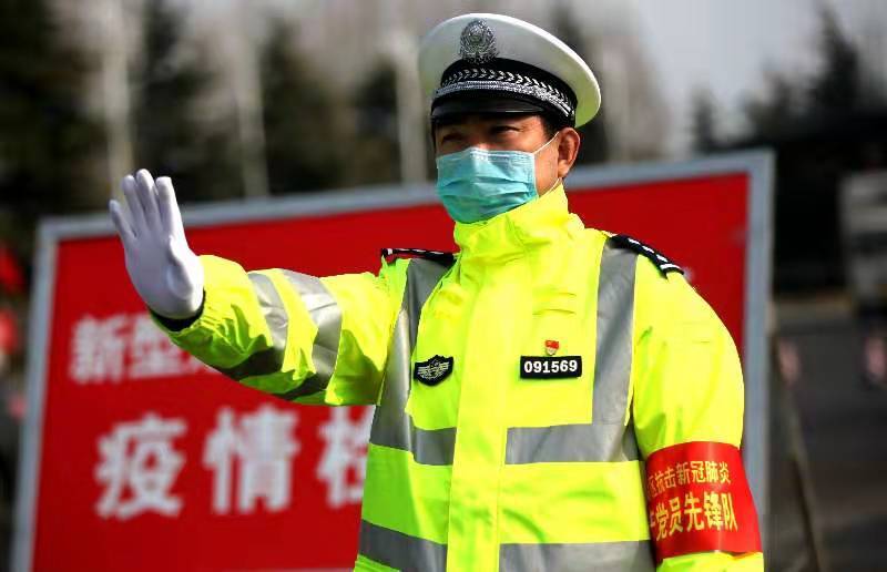 山西:盐湖公安交警张强——疫情防控战线上的拼命三郎