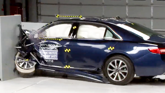 豪车就安全？快来看看林肯大陆与宝马5系对比碰撞测试
