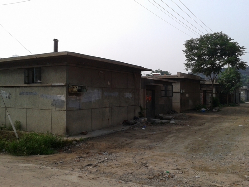 老门牌号诉说唐山大地震后居民自建住宅的故事(原创)