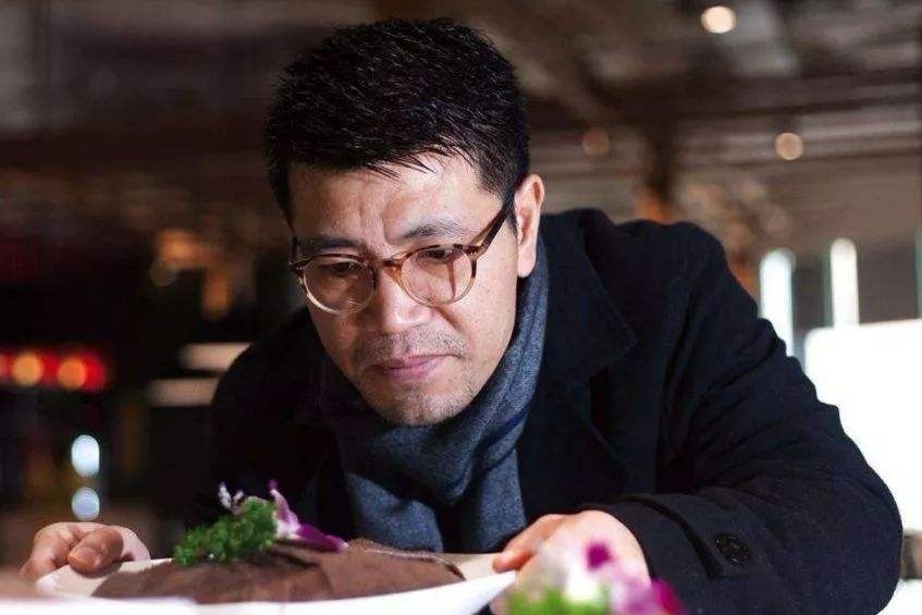 巴奴毛肚火锅董事长杜中兵疫情结束后我想请一线战士们吃火锅