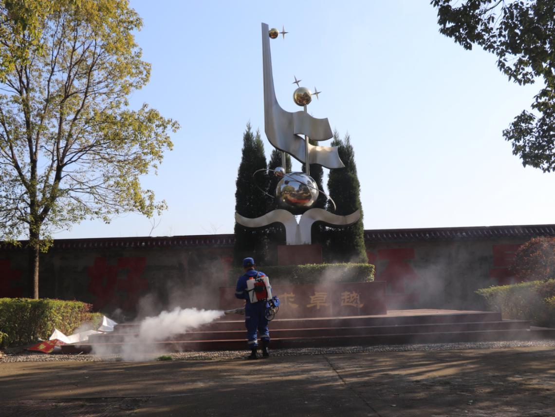 疫情无情人有情,蓝天救援暖校园——澧县蓝天救援队义务为澧县三中