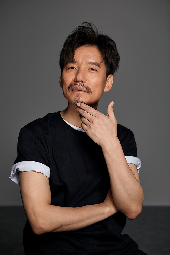 杨皓宇《安家》开播 犀利逗趣演绎职场“老油条”__凤凰网