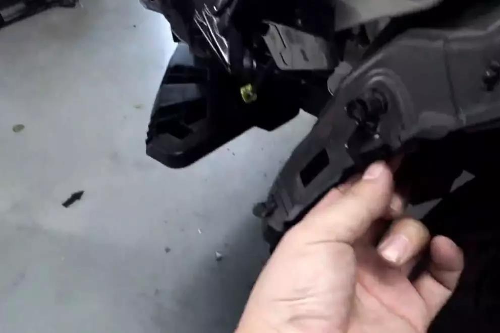 雷克萨斯ES拆解要点，喜欢自己动手DIY必看