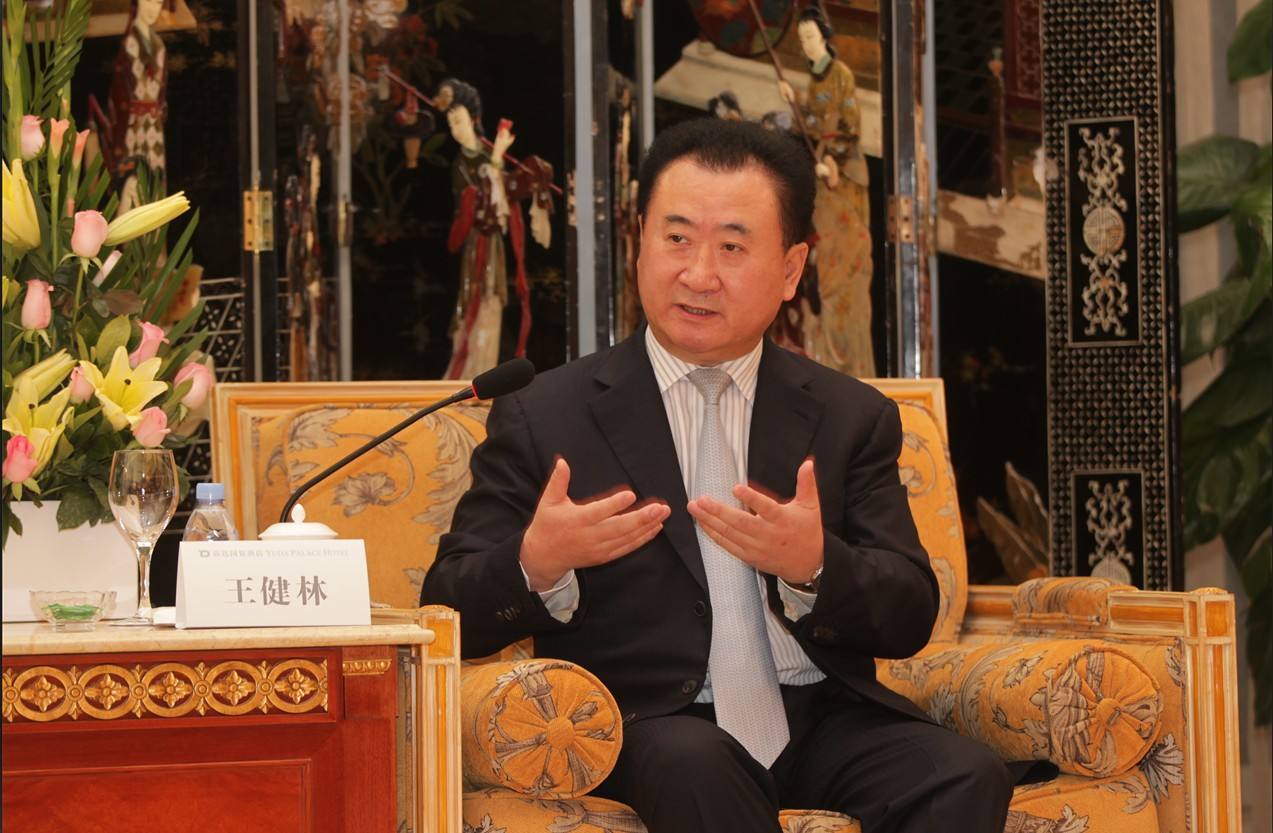 免除租金40亿王健林虽不再是中国首富格局却晋升为企业家楷模