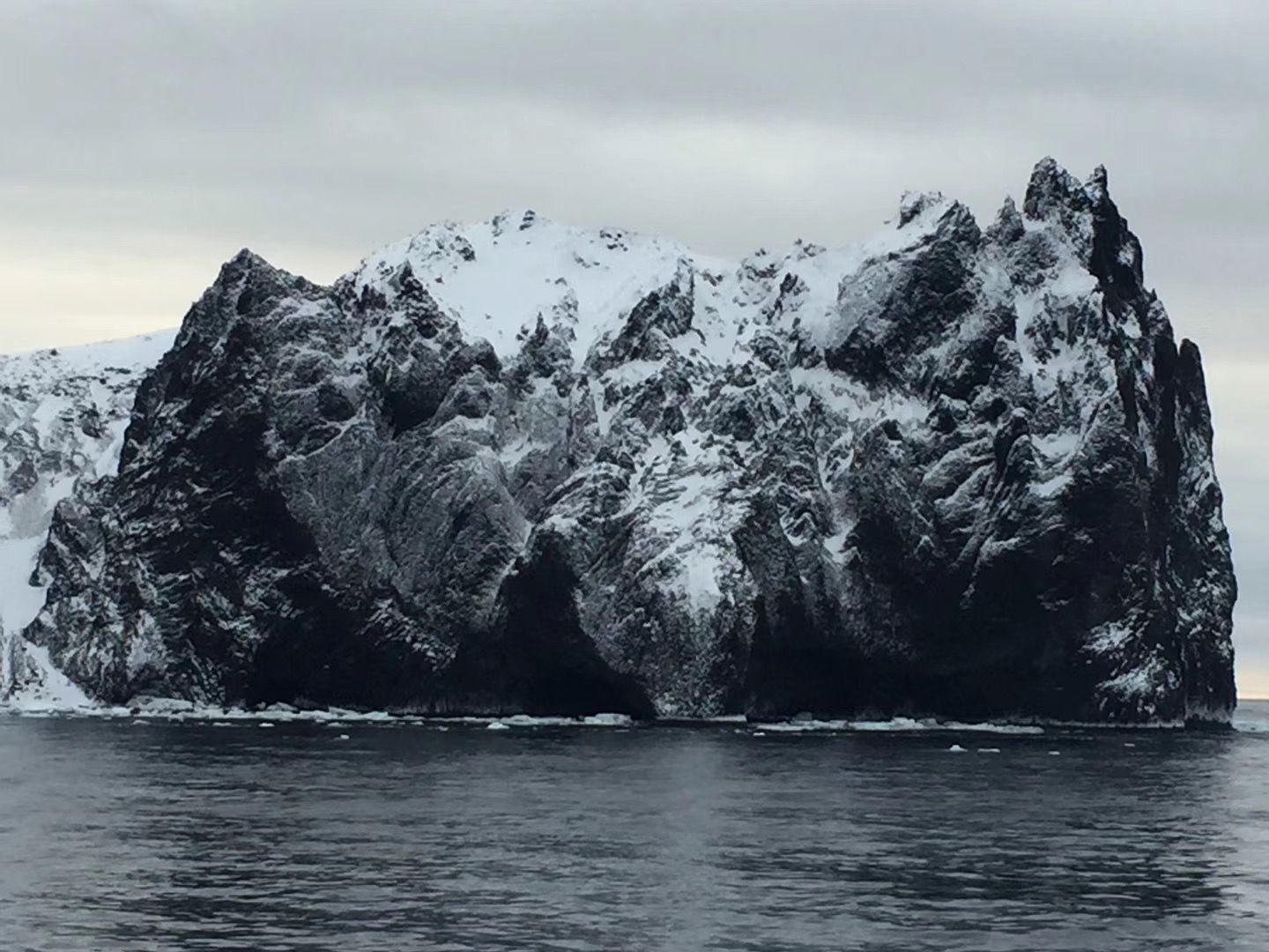 南极罗斯海表层沉积物中生源组分的分布规律及其环境指示意义