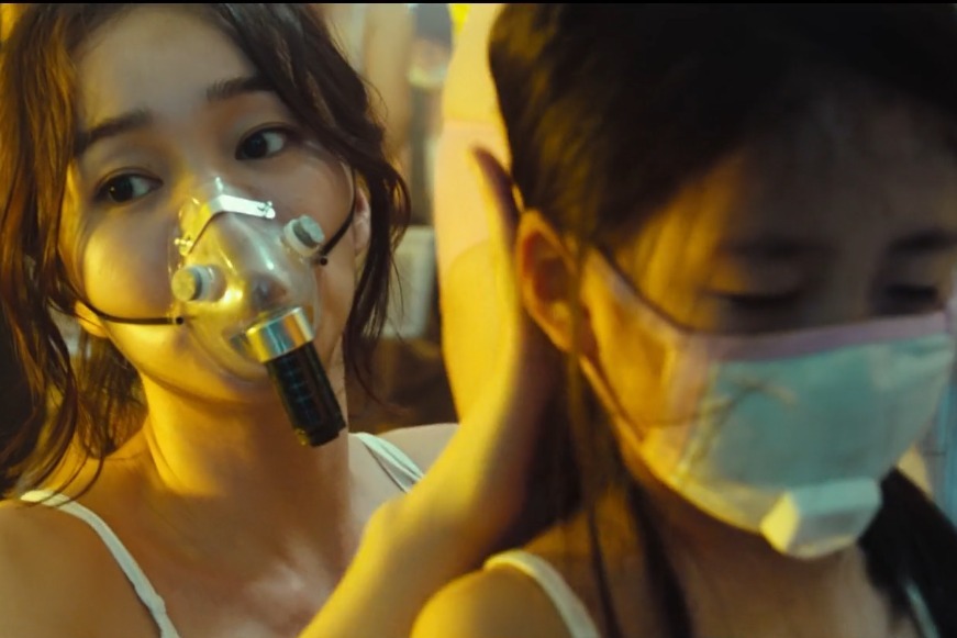 韩国高分灾难片《流感》,病毒肆虐全城封锁,人性本质一览无余