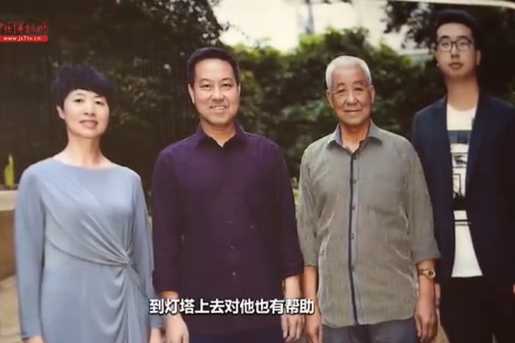 与家人聚少离多 当年守护灯塔竟是这般辛苦