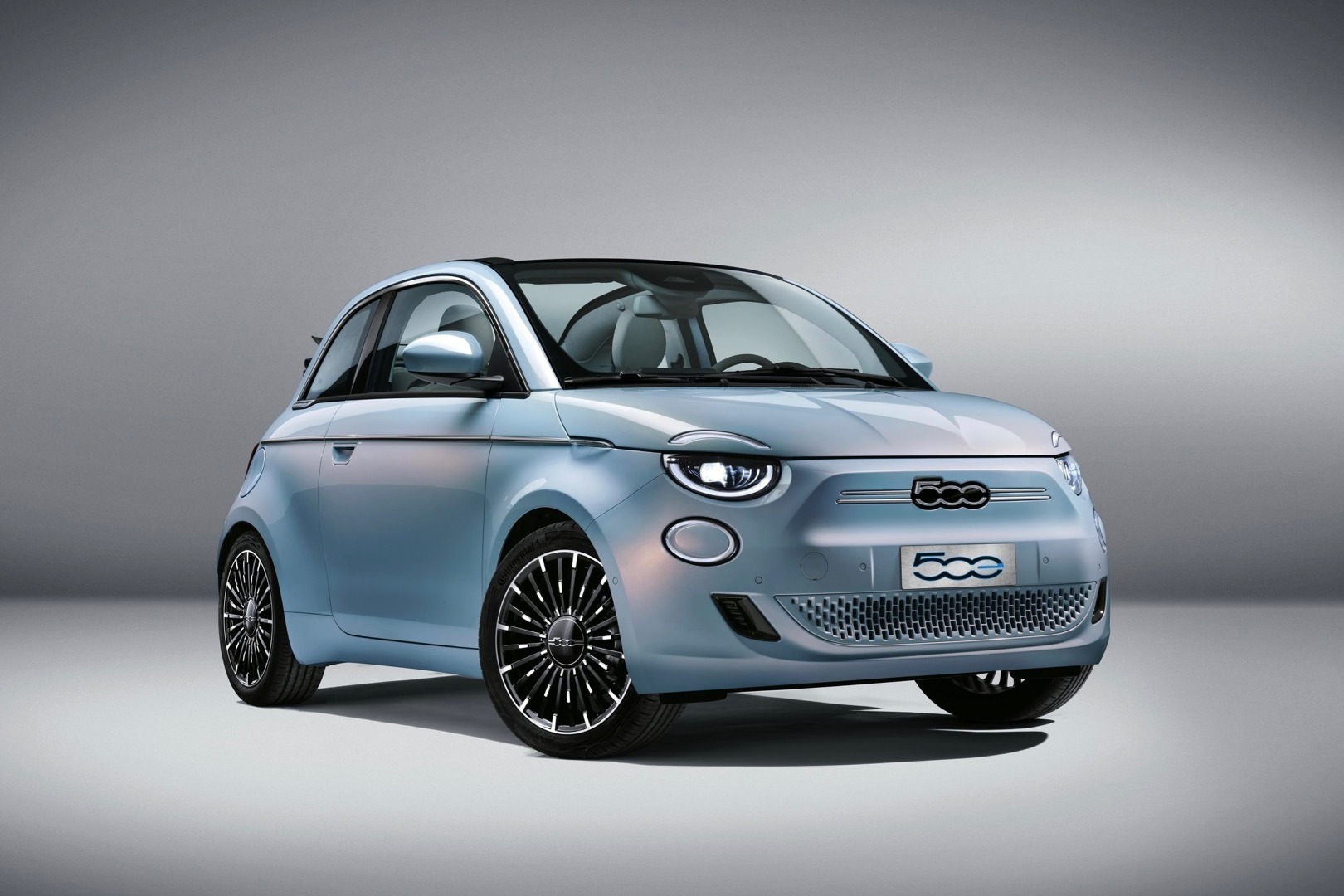 一睹为快2021款菲亚特500e正式发布