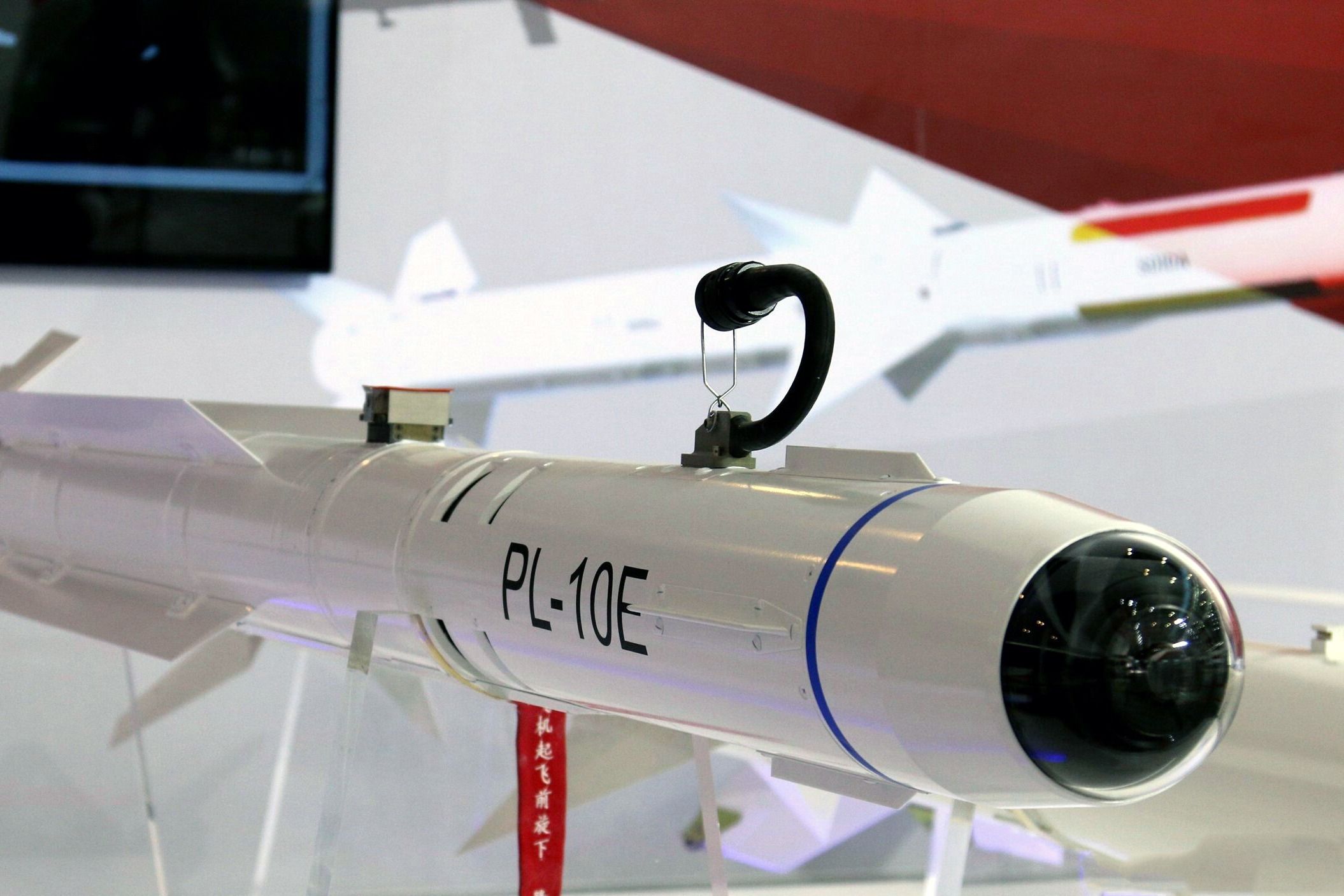 中国军用超音速无人驾驶靶机有新进展 采用歼击机发动机