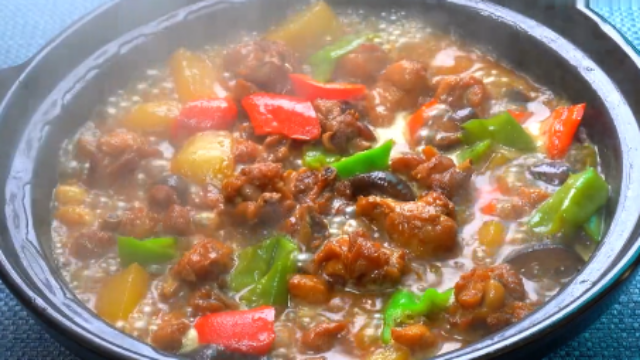 学会这个做法做黄焖鸡，出锅味道不输饭店