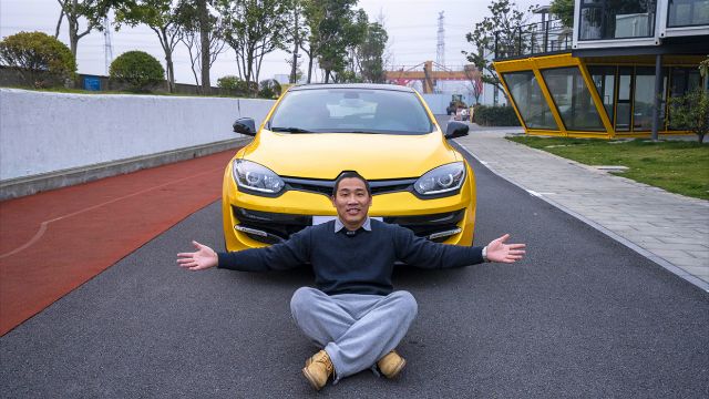 来自法国的传奇钢炮，高尔夫GTI、领克03加在它面前都是弟弟