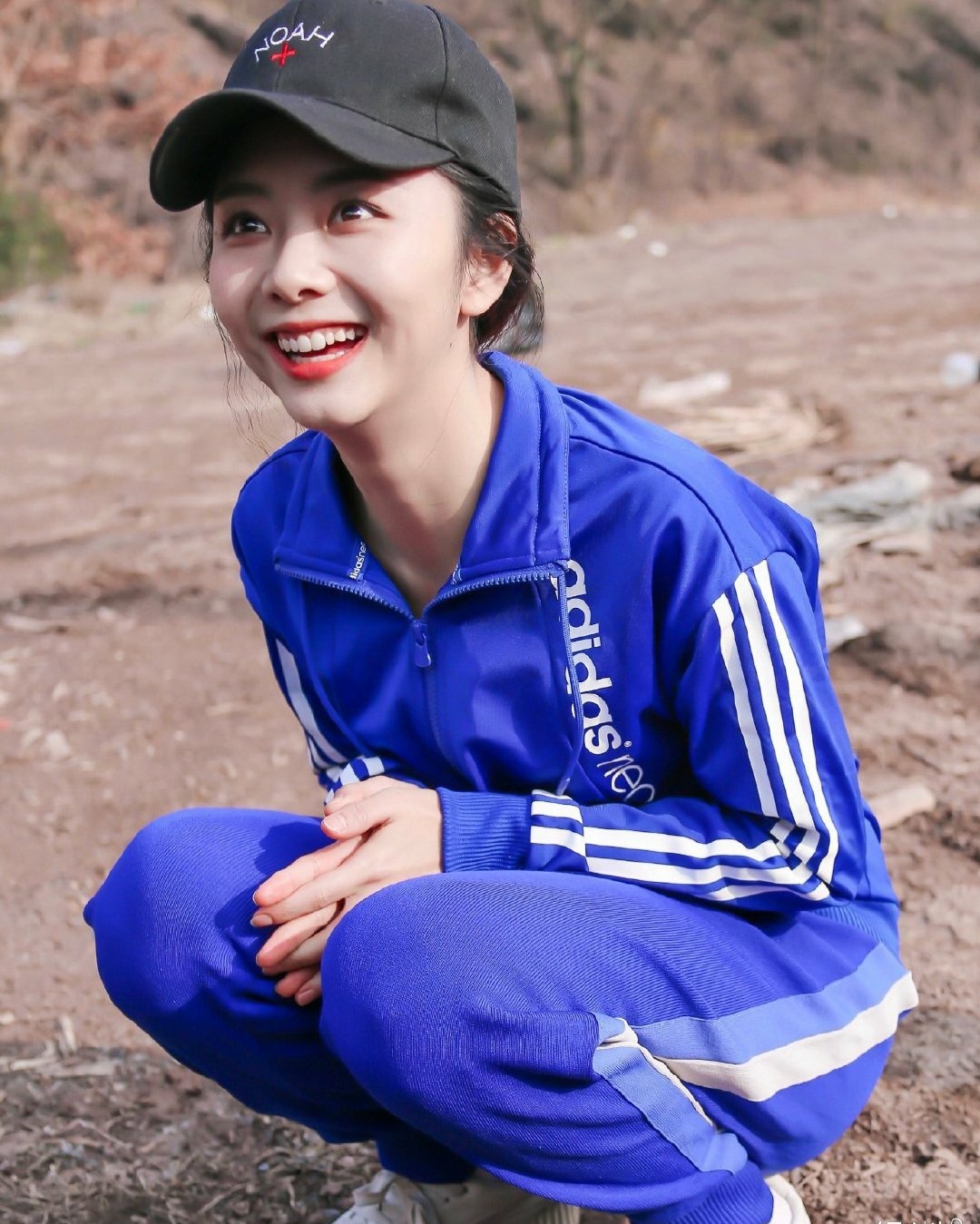 谭松韵,蓝色系运动风__凤凰网