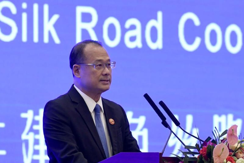 蔡冠深：取两地所长 促陇港繁荣