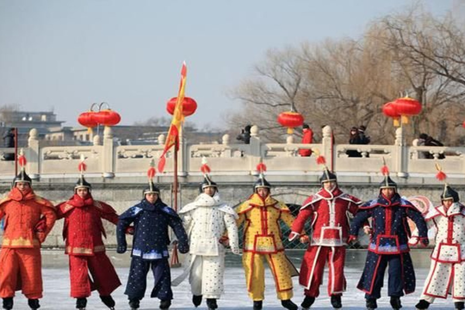 贯穿清朝统治的八旗制度，是如何从兴起走向衰弱的？