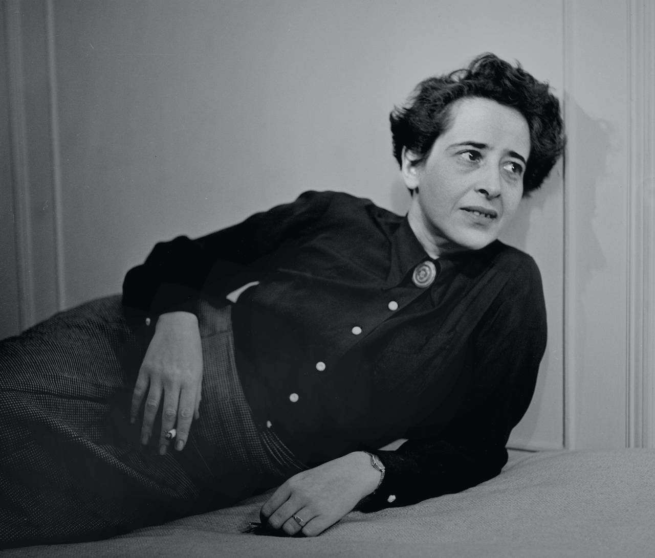 马小盐:从《基督圣体》到《冒牌上尉》——符号身份与平庸的恶